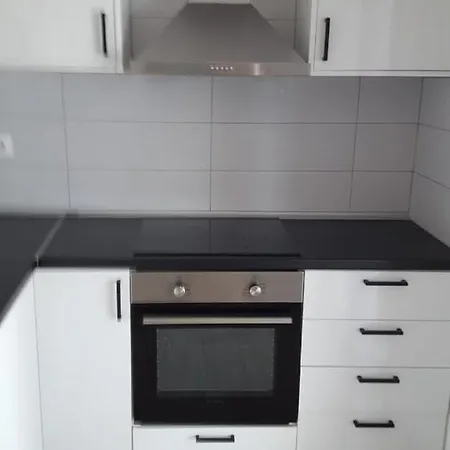 Apartament Kerasies *