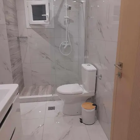 Apartament Kerasies