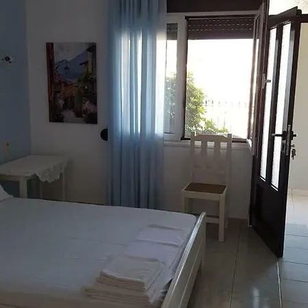 Kerasies Lejlighed *