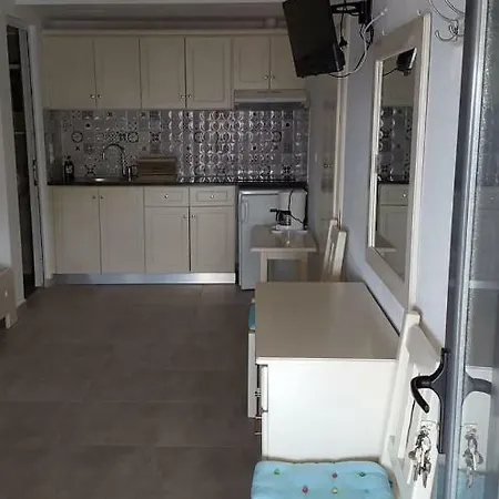 Apartament Kerasies Patitiri